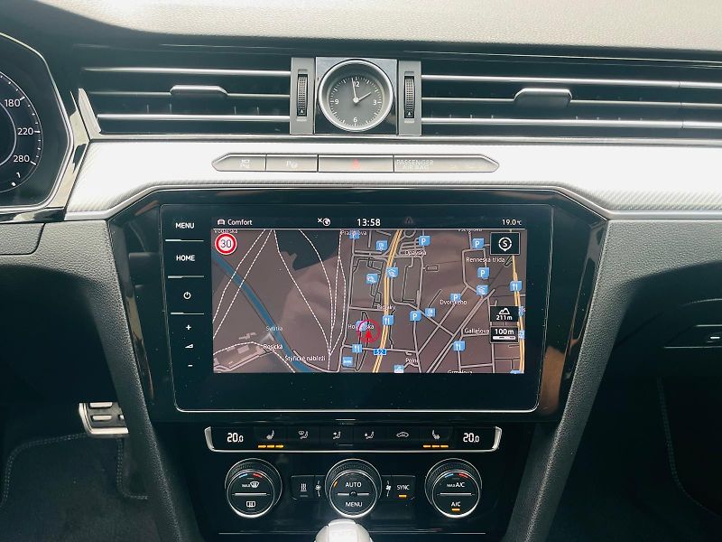 Volkswagen Arteon 2.0TDI 4x4 AUT FULL VÝBAVA ČR - fotka 30 z 59