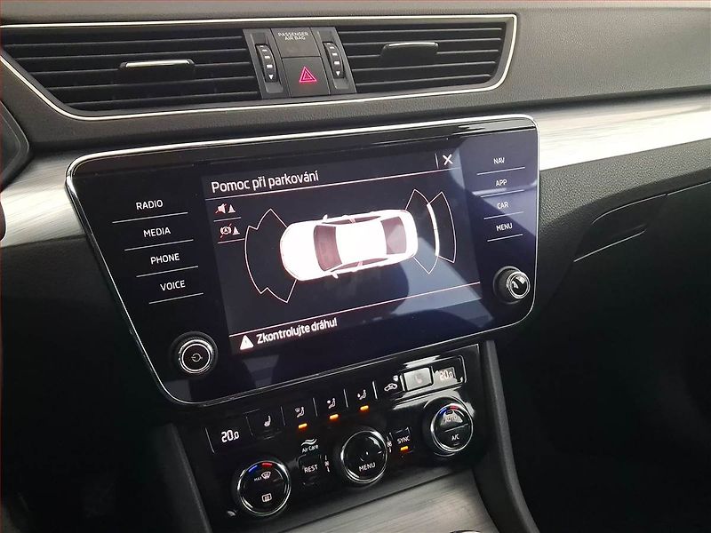 Škoda Superb (2021) 2.0 TDI, Automat, ČR,1.maj - fotka 29 z 31