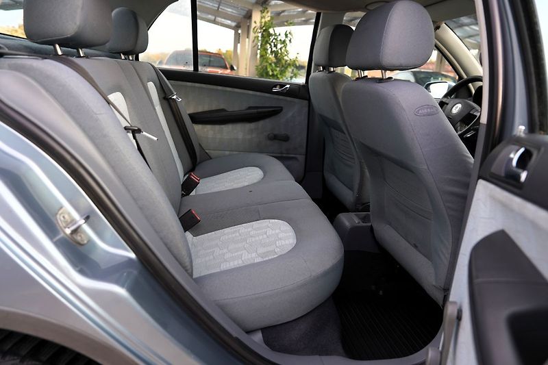 Škoda Fabia 1.9 TDI,100 PS/klima/alarm - fotka 25 z 34