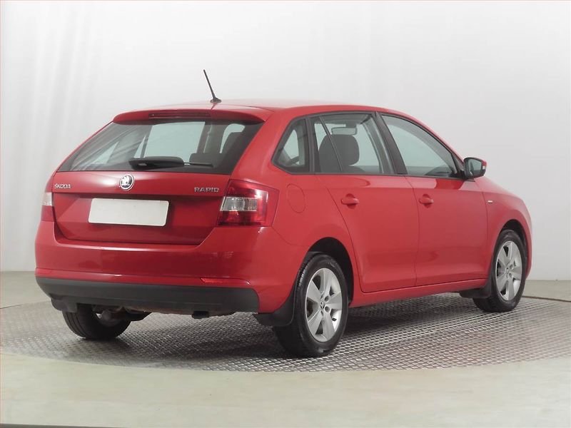 Škoda Rapid (2017) Spaceback 1.2 TSI, Serv.kniha - fotka 5 z 20