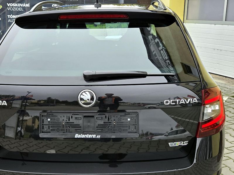 Škoda Octavia TDi RS,CEBIA *SERV.KNÍŽKA*  - fotka 48 z 48