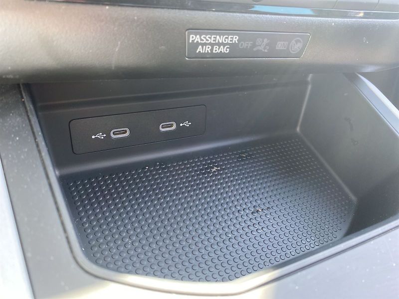 Seat Arona (2024) 1.0 TSI DSG Style - fotka 22 z 30