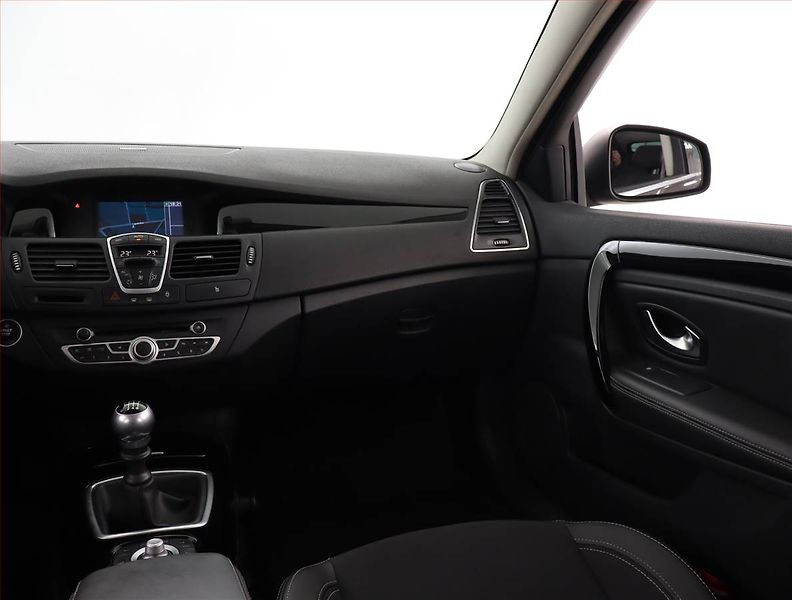 Renault Laguna (2011) 2.0 dCi, Serv.kniha, Navi - fotka 8 z 21