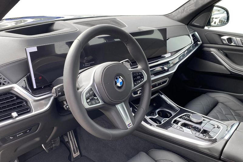 BMW X5 xDrive40d - fotka 3 z 8