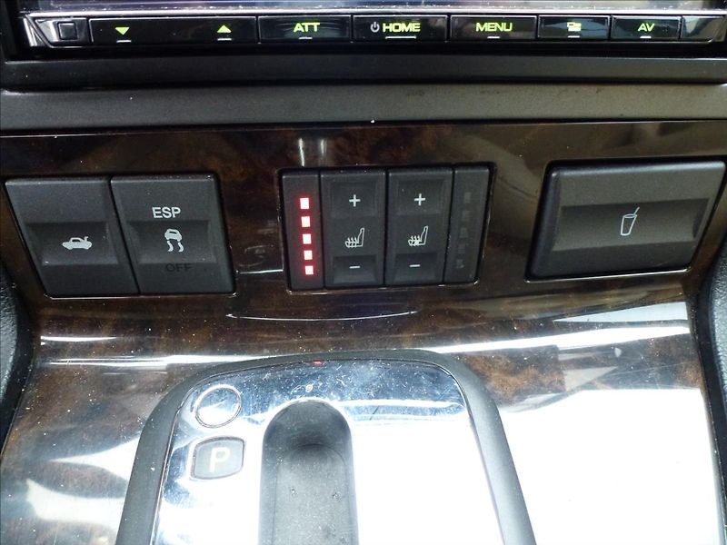 Ford Mondeo 2,5 i V6 24V Ghia Automat - fotka 34 z 49