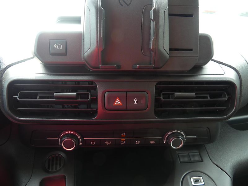 Citroën Berlingo (2026) VAN L1 650 Turbo 110 MAN6 - fotka 13 z 19