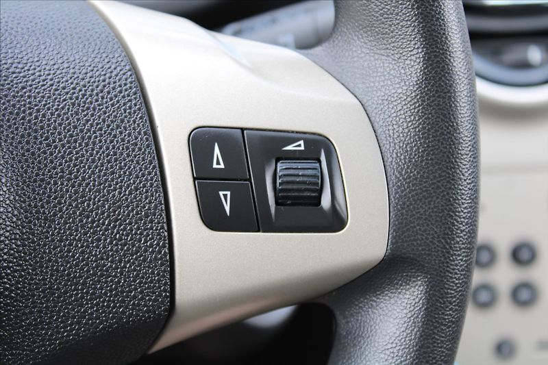 Opel Corsa 1,2 i  NOVÉ V ČR,1.MAJITEL - fotka 14 z 20