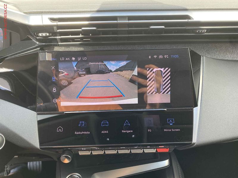 Peugeot 308 (2022) 1.5 HDi, Allure, LED, navi - fotka 17 z 18