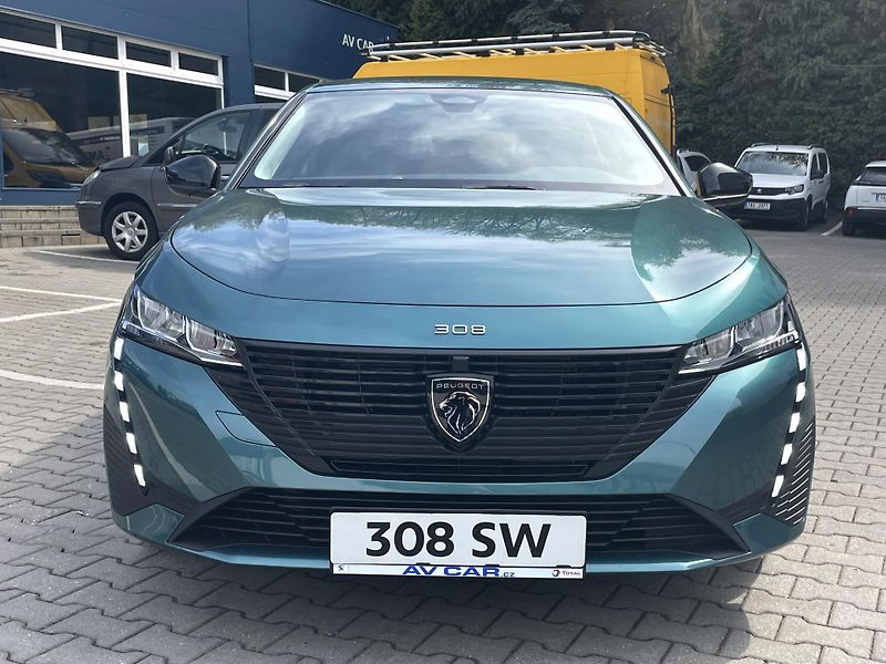 Peugeot 308 SW STYLE Hybrid 145 e-DCS6 - fotka 2 z 8