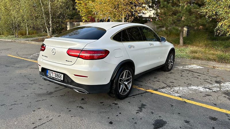 Mercedes-Benz GLC (2017) Coupé 250 d 4M AIR AMG Line - fotka 6 z 18