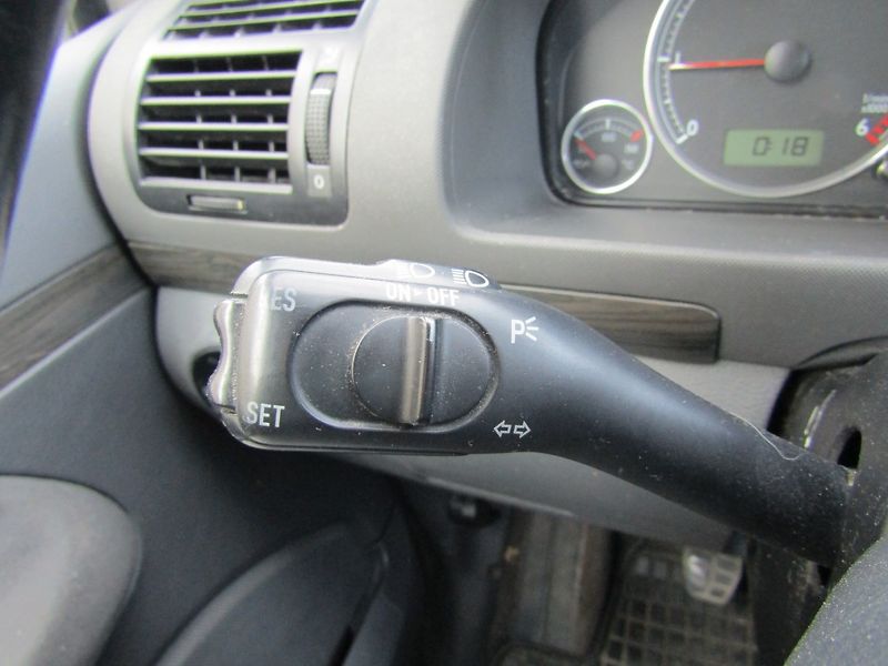 Seat Alhambra (2006) 2.0 TDI 103kW - fotka 30 z 34