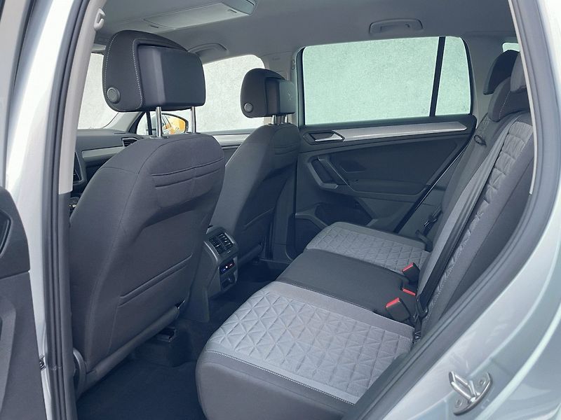 Volkswagen Tiguan (2021) LIFE 1,5TSI 150k - fotka 18 z 22