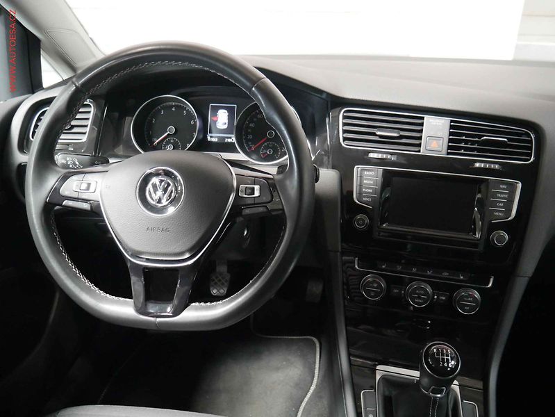 Volkswagen Golf (2015) 1.4 TSi R-Line, CUP - fotka 8 z 23
