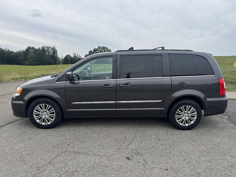 Chrysler Town & Country (2016) 3.6 V6 DOL. KM,SERVSNI KN - fotka 3 z 31