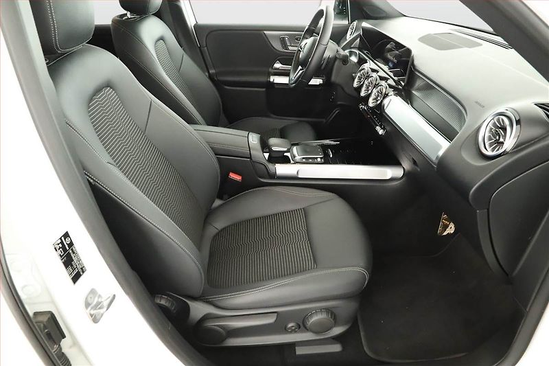 Mercedes-Benz EQB (2022) 250, SoH 94% - fotka 7 z 21