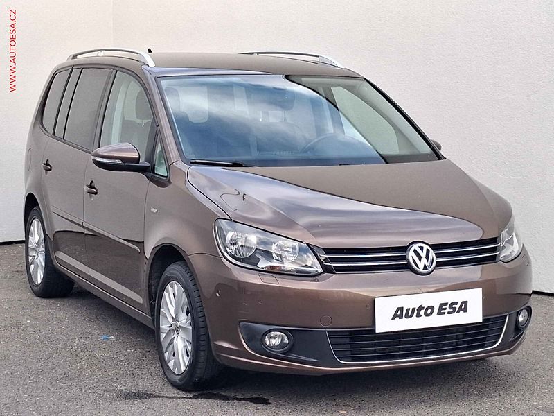 Volkswagen Touran (2013) 1.4 TSi, Life, navi, TZ - fotografie inzerátu