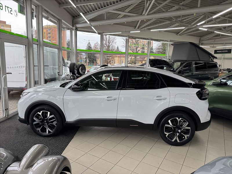Citroën C4 1,2   MAX Petrol 130k Automati - fotka 6 z 20