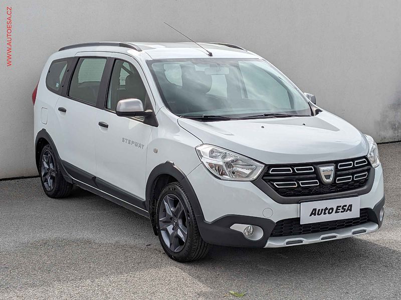 Dacia Lodgy (2017) 1.6i, 1.maj,ČR, Stepway, TZ - fotografie inzerátu
