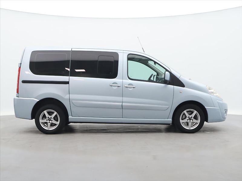 Fiat Scudo 1,6 MultiJet CZ Klima 9-Míst - fotka 8 z 26
