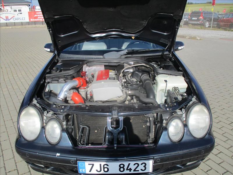 Mercedes-Benz CLK 2,0 i 150kw Kompressor Automat - fotka 24 z 29