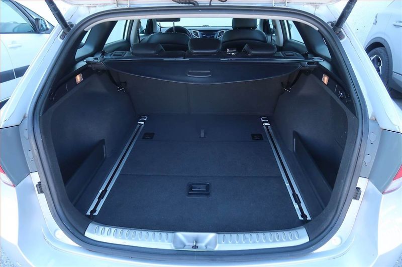 Hyundai i40 (2012) 1.7 CRDi, Serv.kniha, Navi - fotka 14 z 24