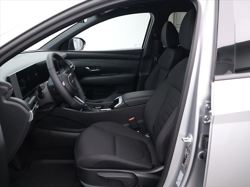 Hyundai Tucson 1,6 T-GDI 110kW GO Czech!  DCT - fotka 11 z 30