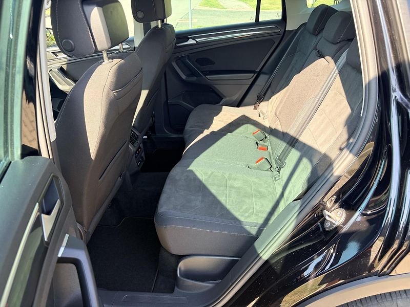 Volkswagen Tiguan 1.5TSI DSG MATRIX REZERVACE - fotka 49 z 58