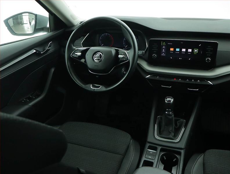 Škoda Octavia (2022) Ambition 2.0 TDI, ČR,1.maj - fotka 7 z 15