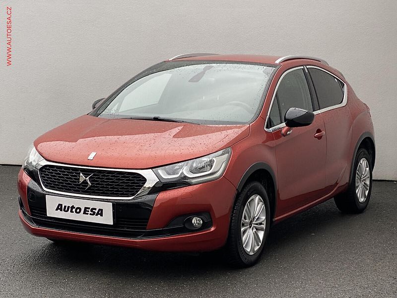 DS Automobiles DS4 (2016) 1.2 PT crossback - fotka 3 z 19