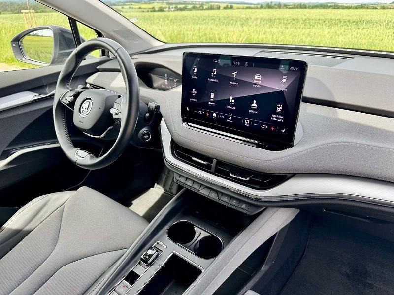 Škoda Enyaq (2022) 82kWh, SOH 92%,KEYLESS - fotka 10 z 19