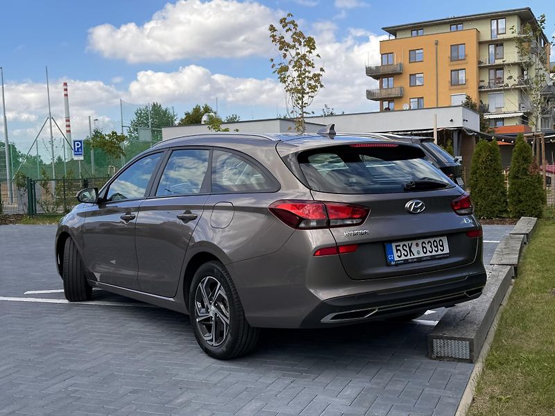 Hyundai i30 (2021) 1.0 t-gdi 88 kW / manual  - fotka 3 z 19