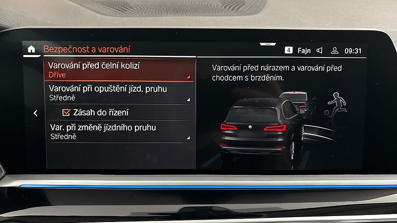 BMW X5 45e AUT xDrive - fotka 28 z 33