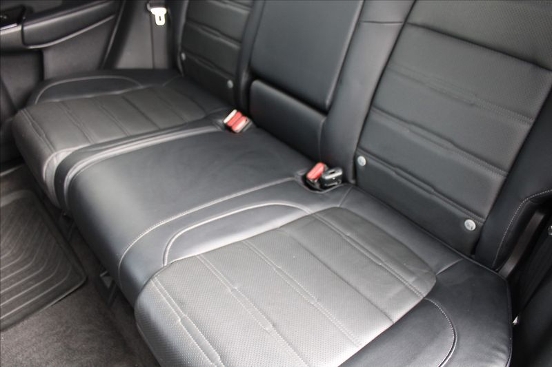 Honda CR-V 2,0 i  DPH,A/T,4x4,EXECUTIVE - fotka 33 z 47
