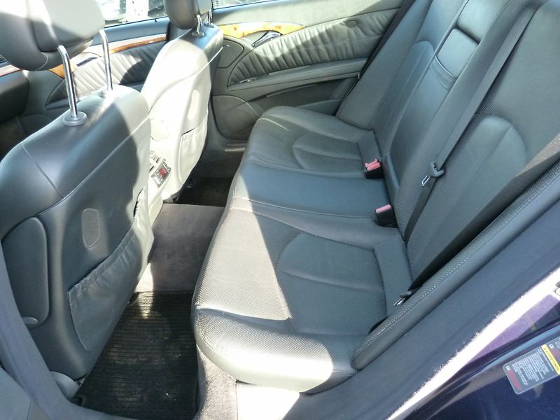 Mercedes-Benz 211 E320 3.2 I - fotka 13 z 23