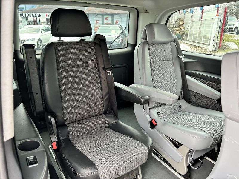 Mercedes-Benz Viano (2012) 3.0CDI V6 165KW  - fotka 11 z 27