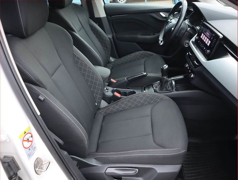 Škoda Scala (2022) Ambition 1.0 TSI, Serv.kniha - fotka 9 z 21