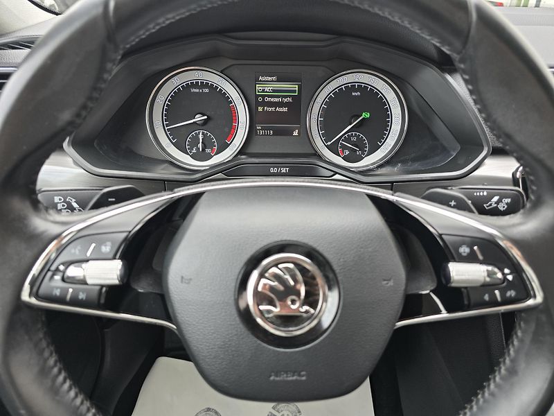 Škoda Superb 2,0TSI 200kW 4x4 DSG WEBASTO - fotka 21 z 41