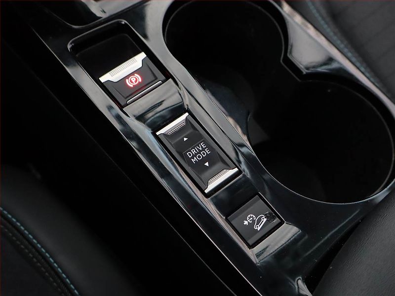 Peugeot 2008 (2021) 1.2 PureTech, Automat - fotka 24 z 24