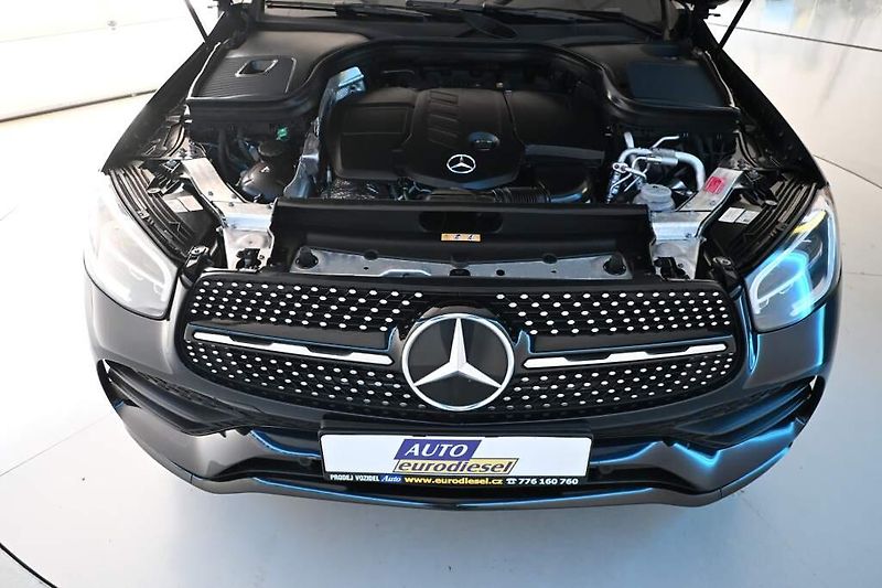 Mercedes-Benz GLC (2021) 2.0 4Matic 9G-TRONIC AMG Line - fotka 36 z 39