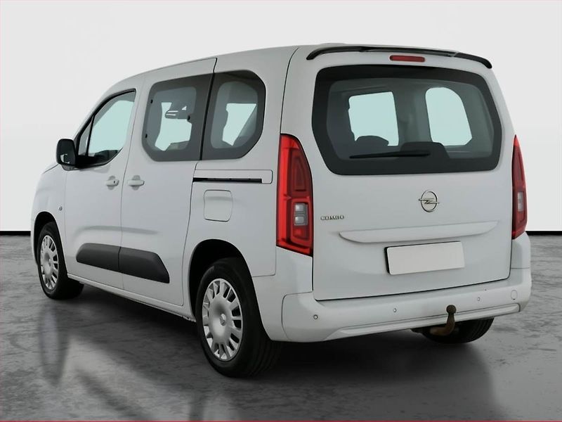 Opel Combo (2022) Edition 1.2 Turbo, 5Míst, ČR - fotka 4 z 17