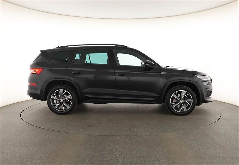 Škoda Kodiaq (2023) 2.0 TDI - fotka 6 z 20