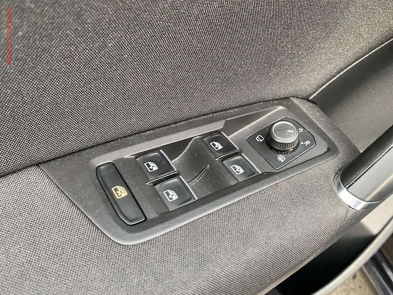 Volkswagen Touran (2017) 1.6 TDi, STK11/27 - fotka 13 z 19