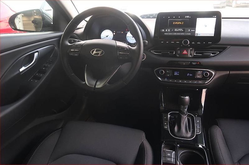 Hyundai i30 (2025) 1.0 T-GDI, Style - fotka 7 z 16