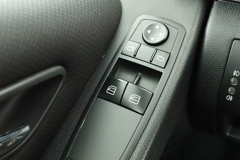 Mercedes-Benz Třídy A (2008) A 160 CDI , po STK, Tažné - fotka 11 z 14