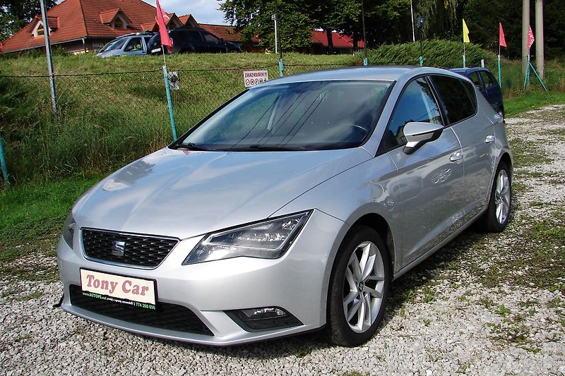 Seat Leon 1.6 TDi 110PS LED Navi-ZADÁN!  - fotka 2 z 42