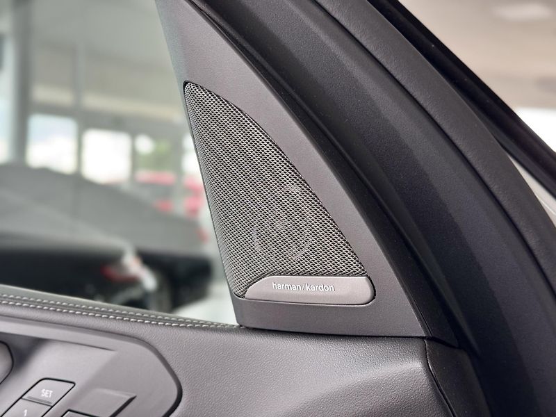 BMW X5 40i xDrive*280kW*Laser*Panoram - fotka 35 z 45
