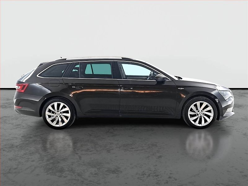 Škoda Superb (2016) Style 2.0 TDI 4x4, 4X4 - fotka 6 z 24