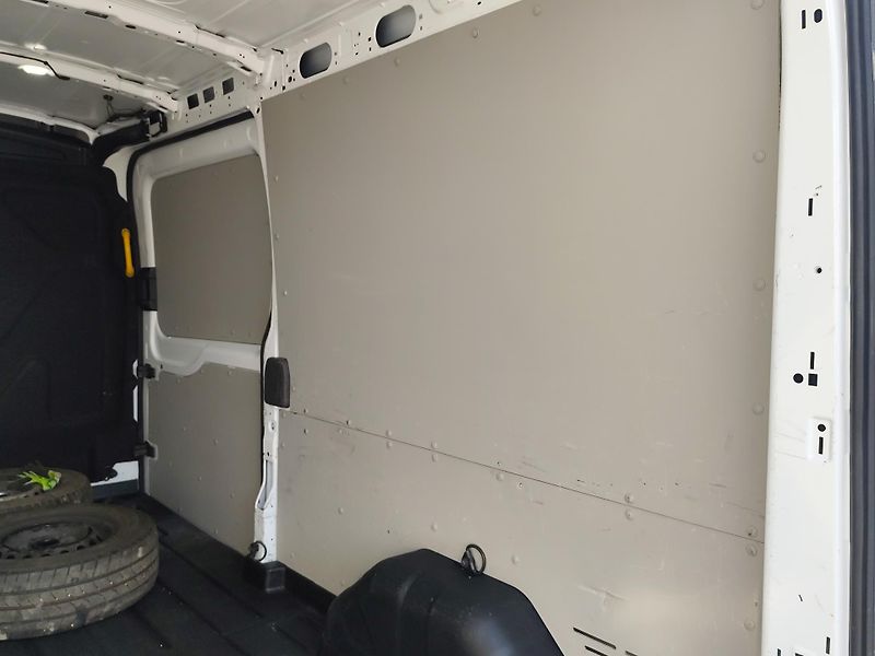Ford Transit (2023) - fotka 14 z 19