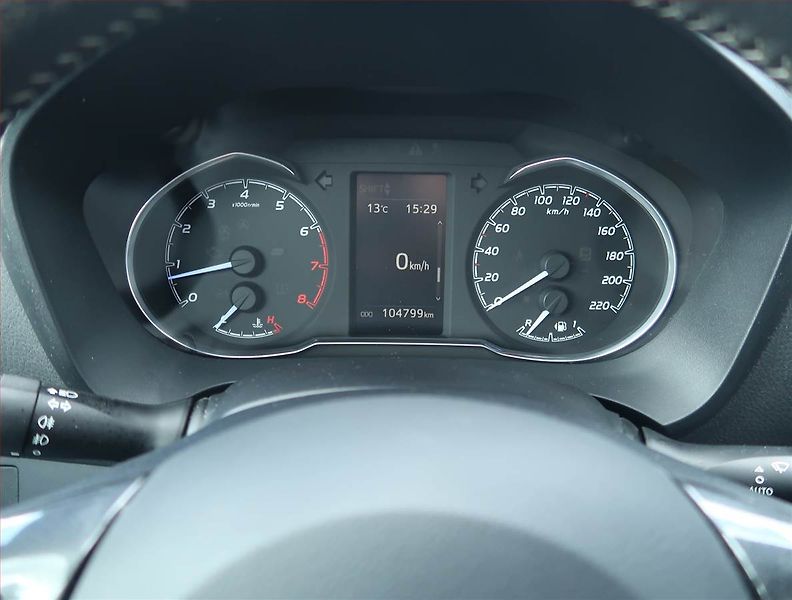 Toyota Yaris (2020) 1.5 Dual VVT-i, Serv.kniha - fotka 11 z 15