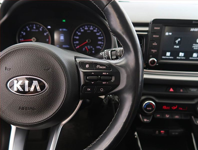 Kia Rio (2019) 1.0 T-GDI, Serv.kniha - fotka 17 z 20